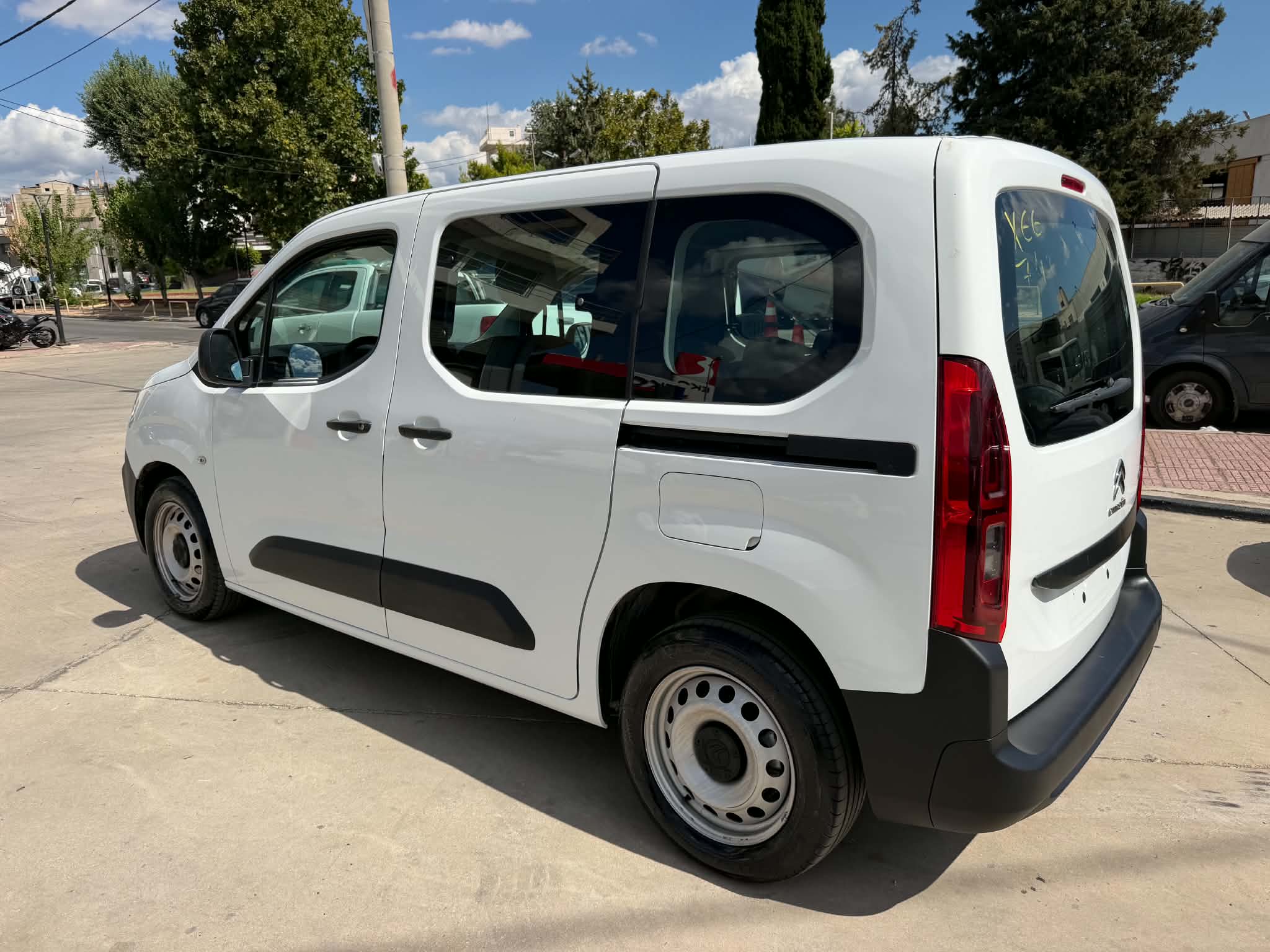 Δείτε περισσότερες φωτογραφίες